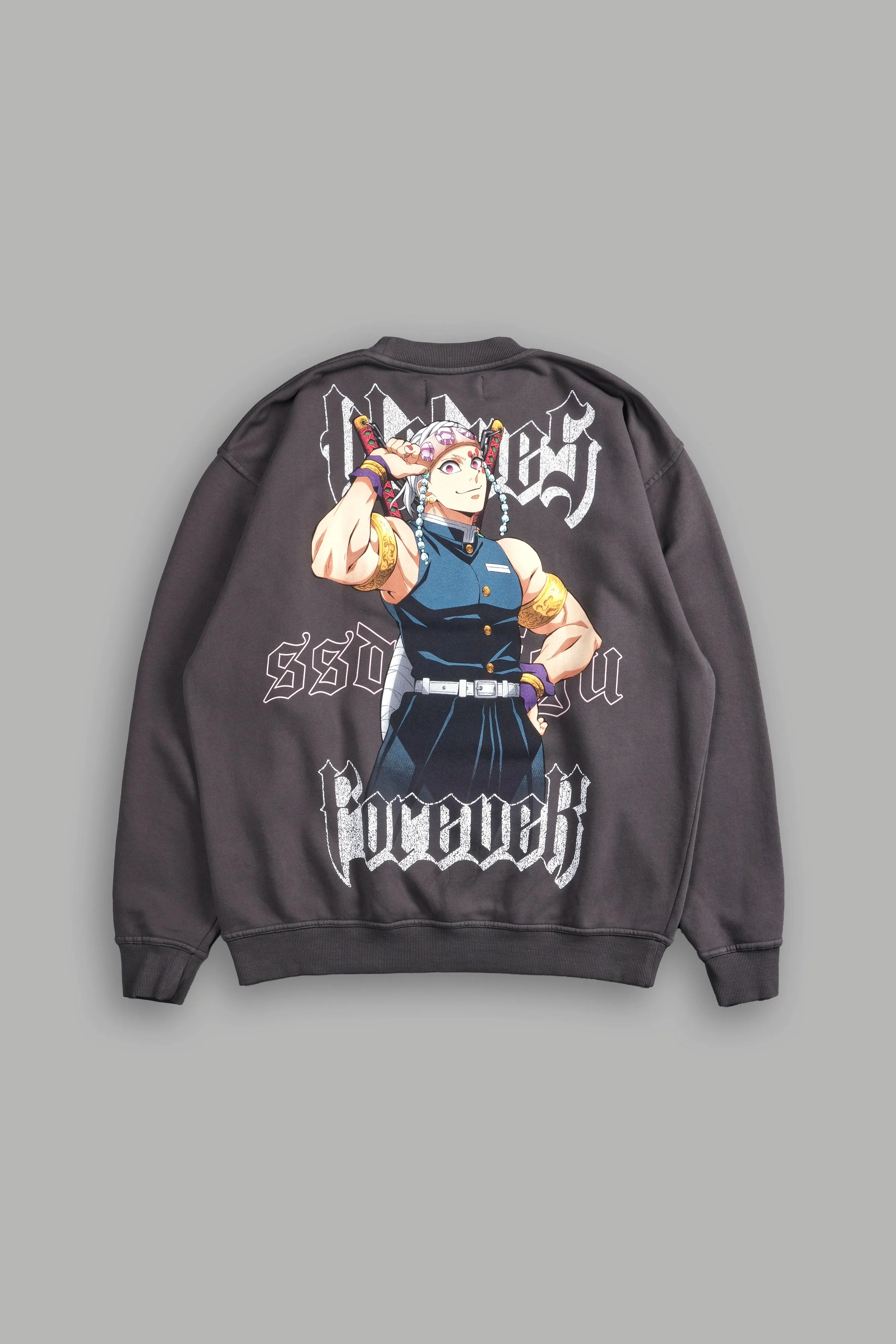 Breath Of Wolves London Crewneck in Wolf Gray