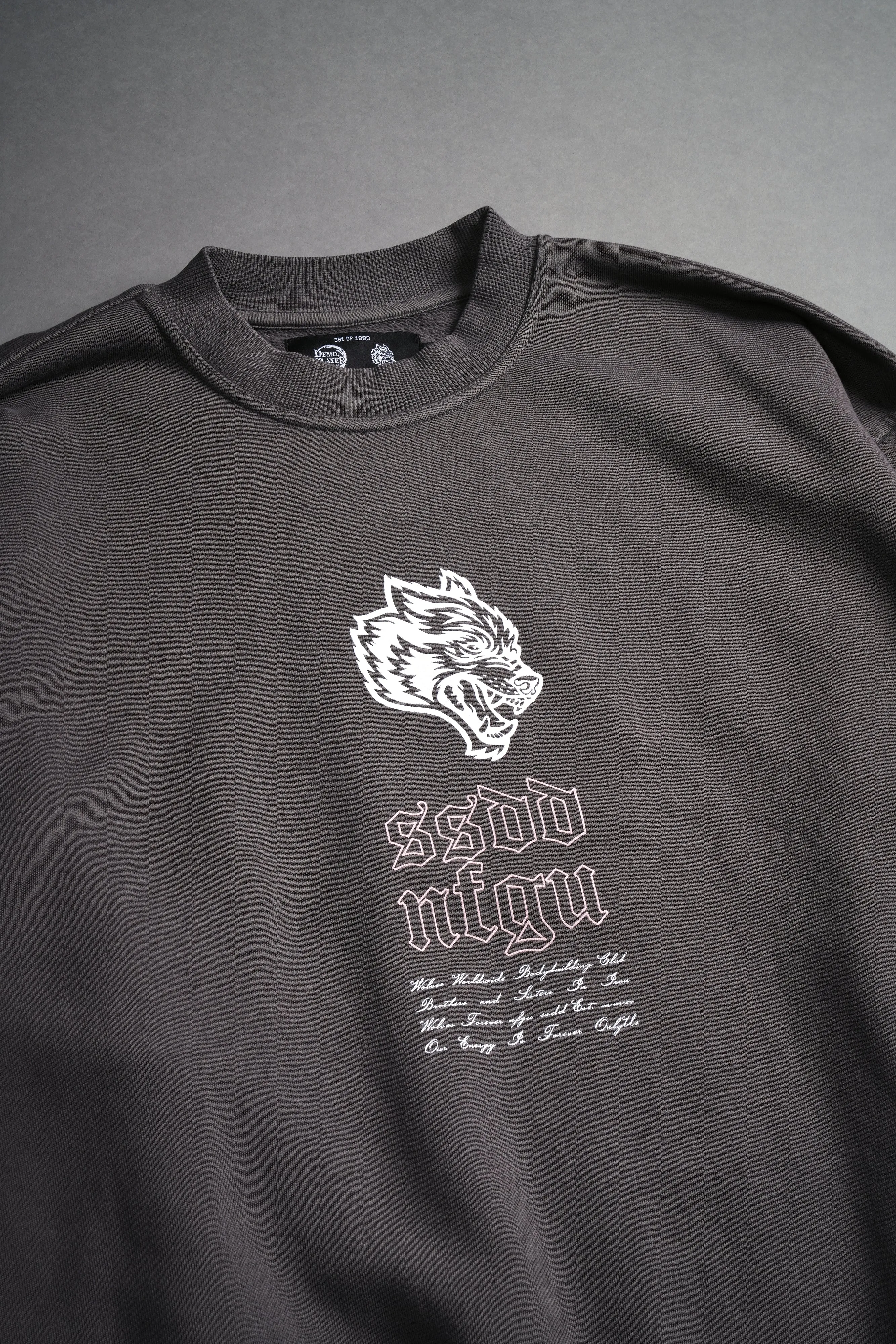 Breath Of Wolves London Crewneck in Wolf Gray